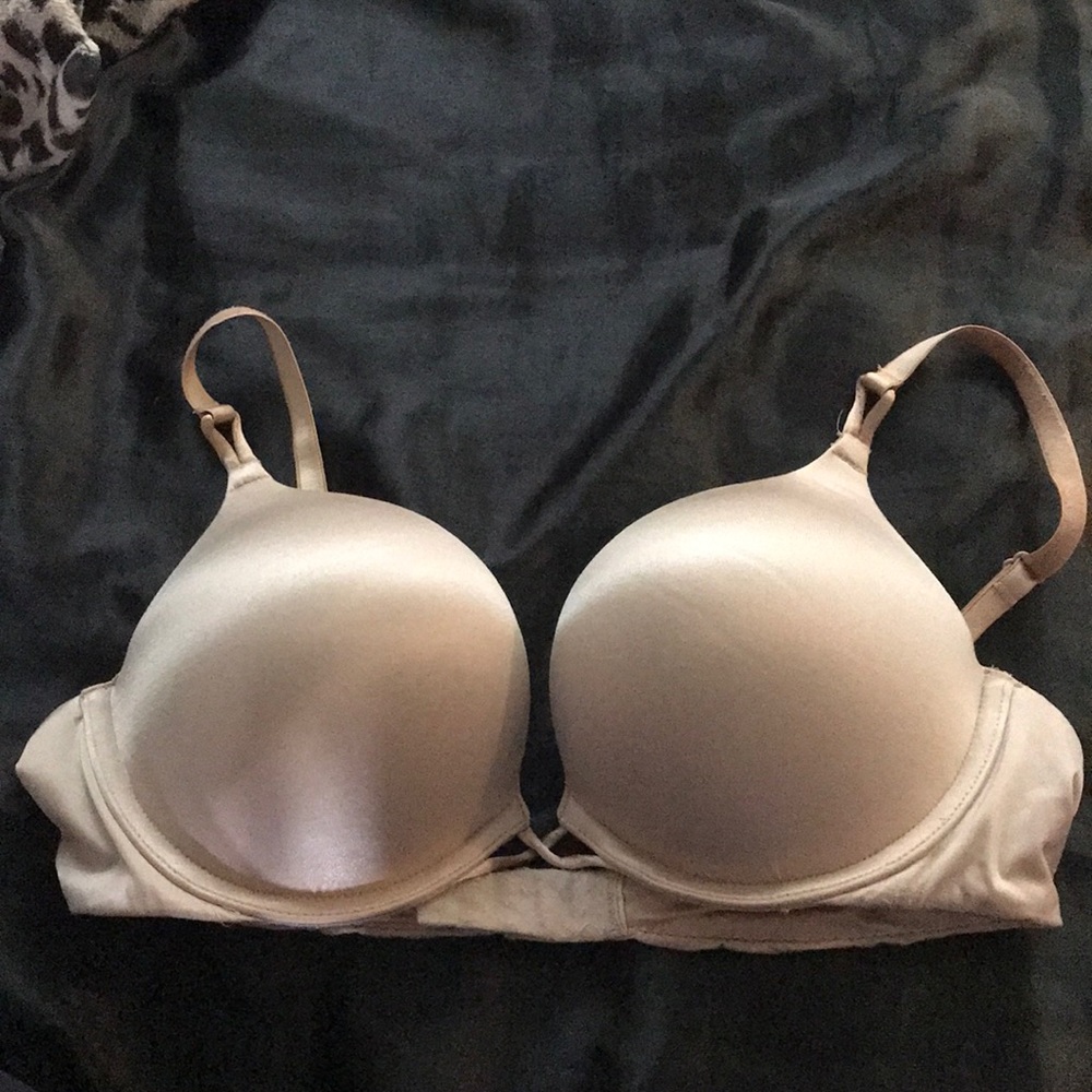 Tan Victoria’s Secret Bombshell